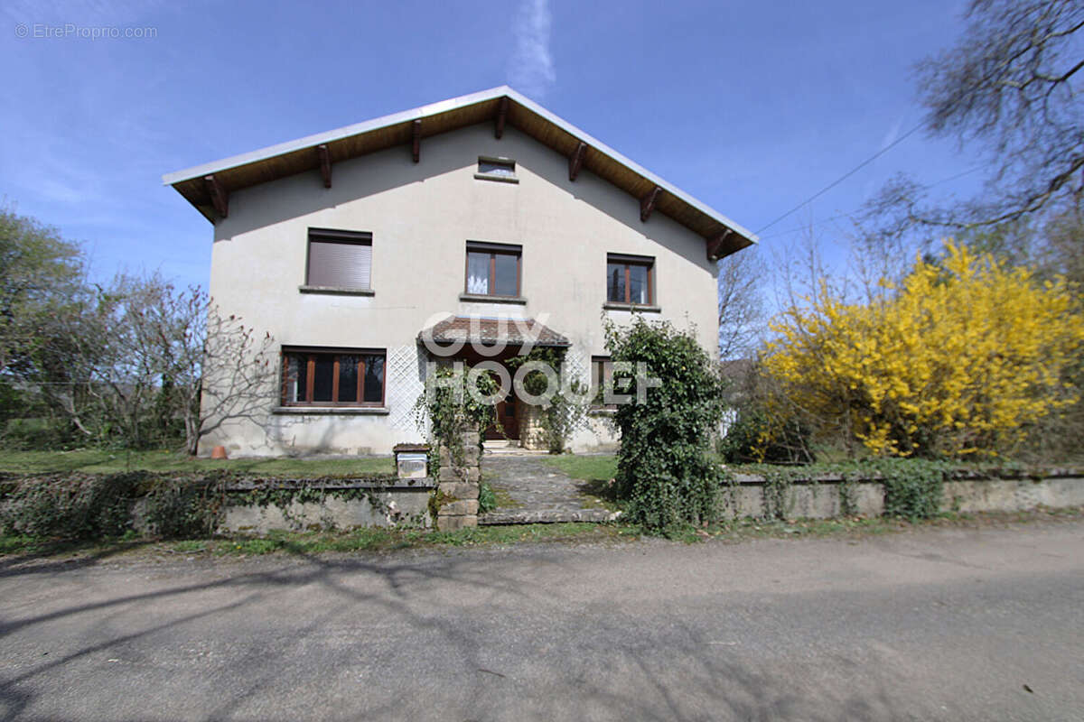 Maison à GEOVREISSIAT