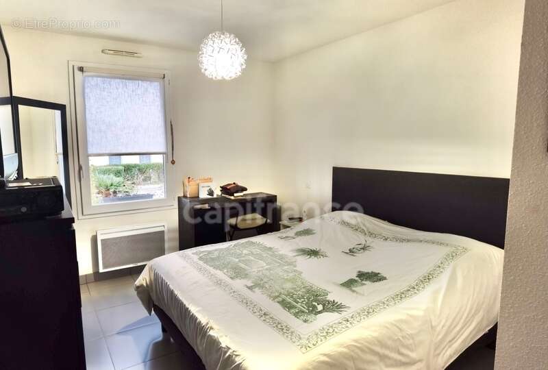 Dpt Gard (30), à vendre maison P3 de 91 m², terrasse, terrain d'environ 65m2, garage, place de parking, copropriété, piscine - photo 9