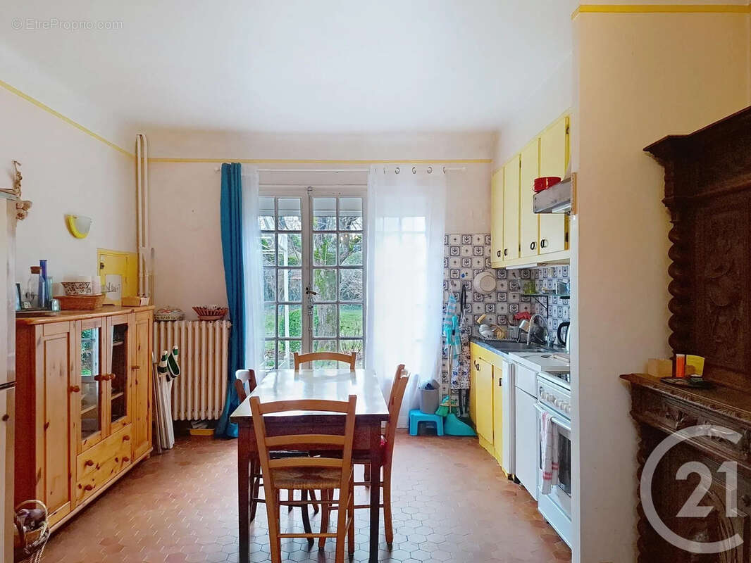 Maison à DAMMARIE-LES-LYS