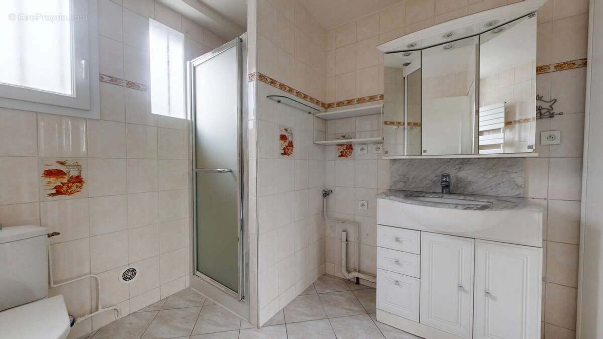 Appartement à LE RAINCY