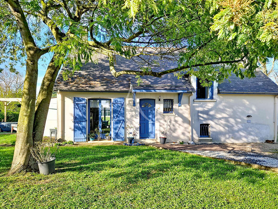 Maison à CORNE