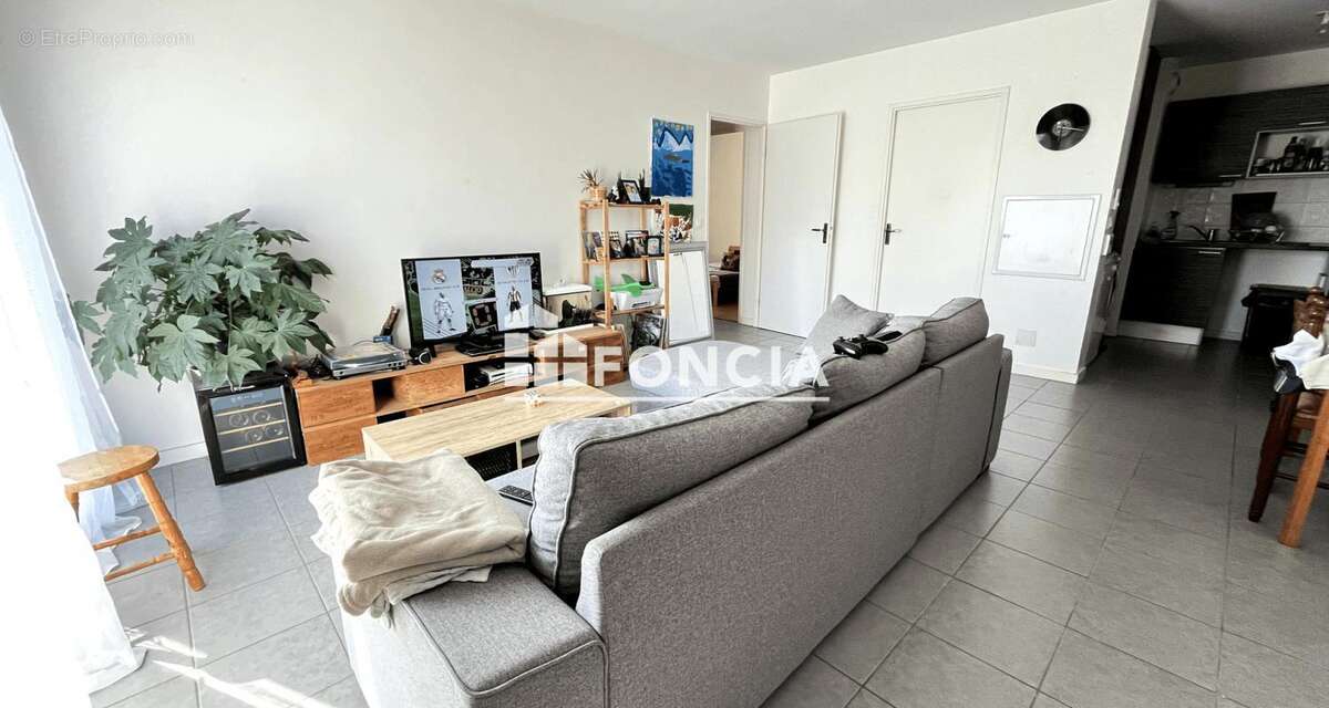 Appartement à YVRAC