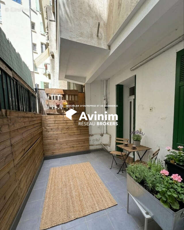 Commerce à MARSEILLE-8E