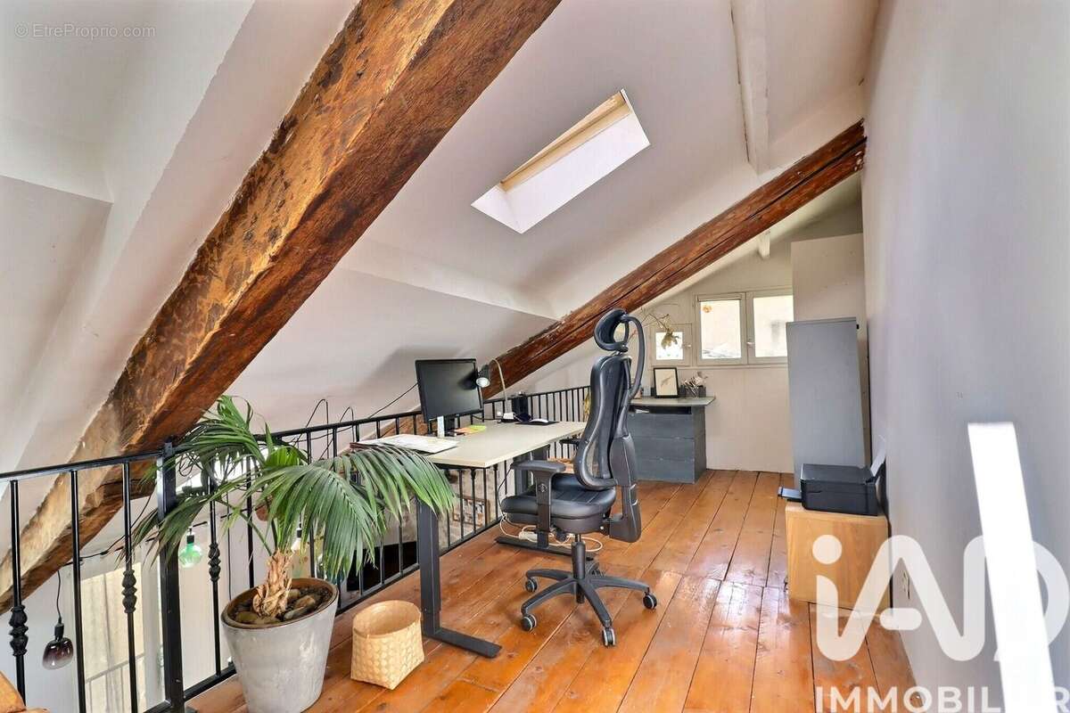 Maison 151 m² à Revest-Du-Bion  - photo 7