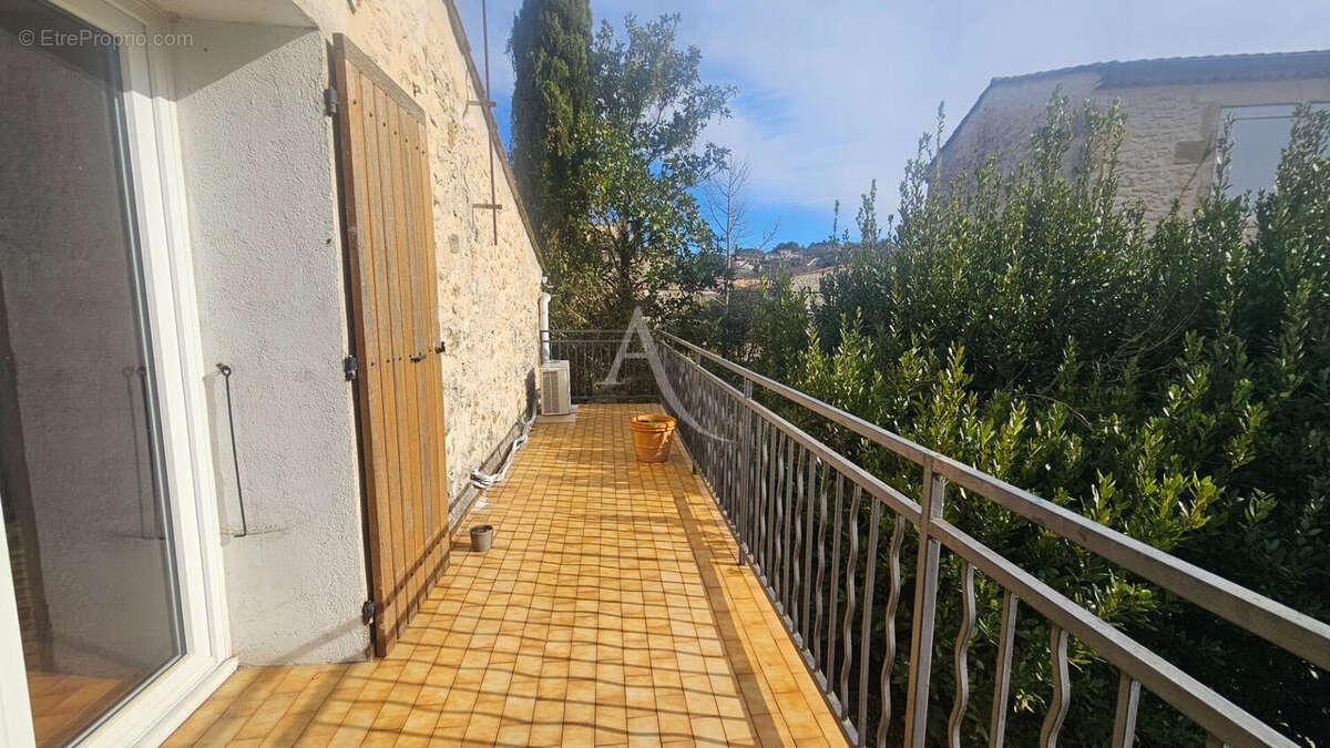 Maison à SAINTE-ANASTASIE