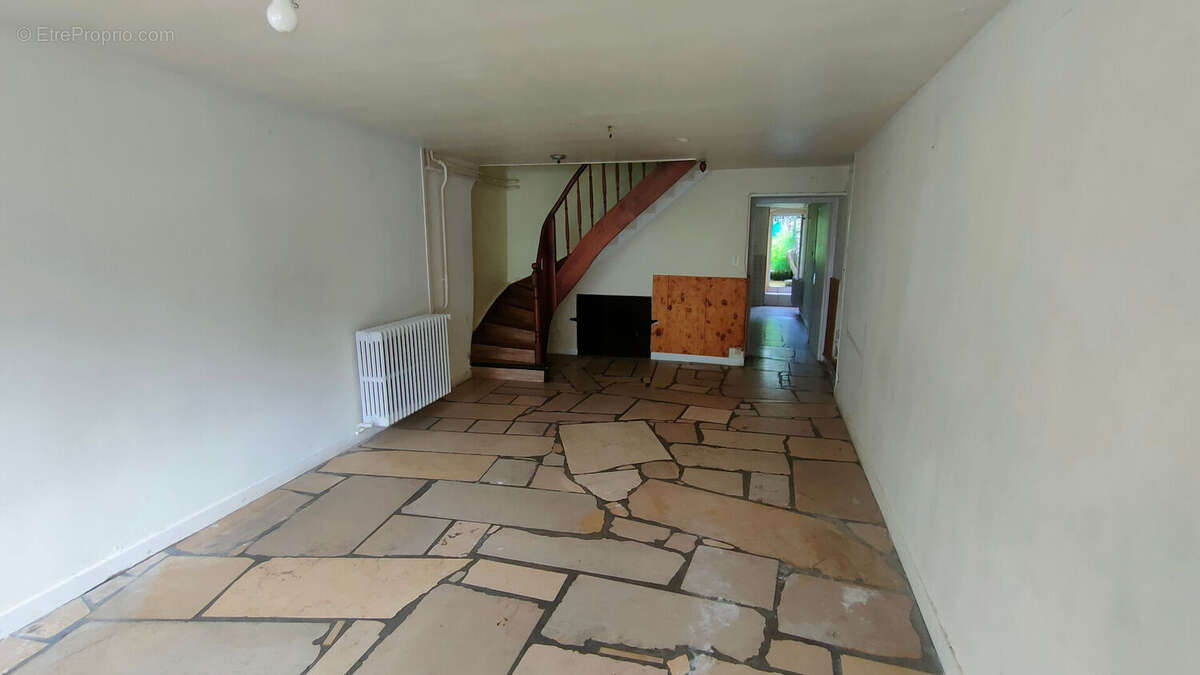 Maison à HAUTEVILLE-LOMPNES