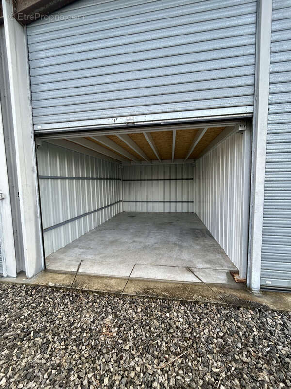 Commerce à GUJAN-MESTRAS