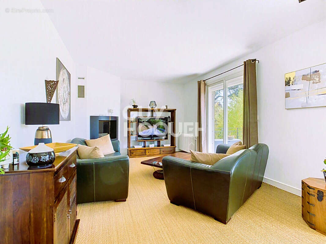 Maison plain-pied, 3 chambres, sous sol total à Crépy-en-Valois - photo 2
