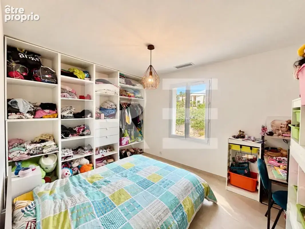 Maison plain pied 135 m2 4 chambres avec piscine et garage 55m2 sur terrain 3000m2 - photo 8