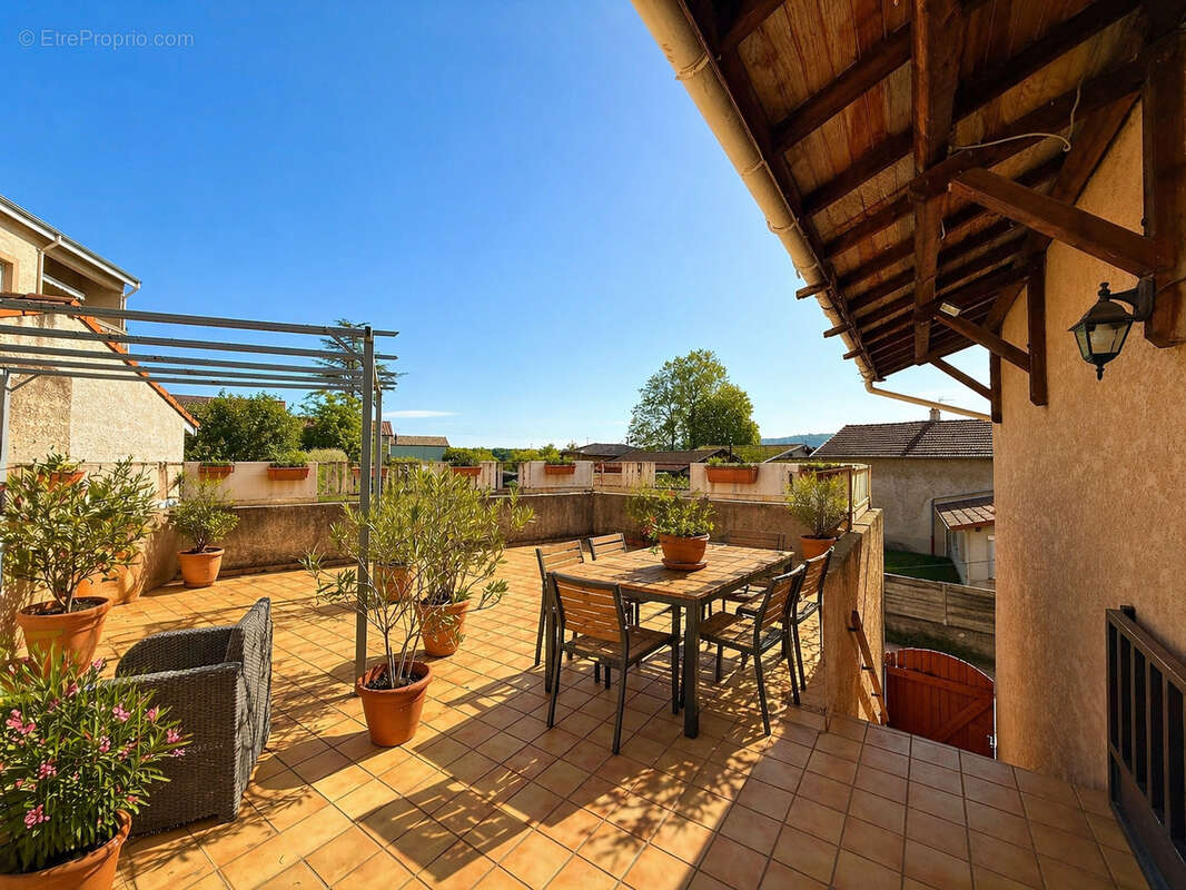 Appartement à CHANAS
