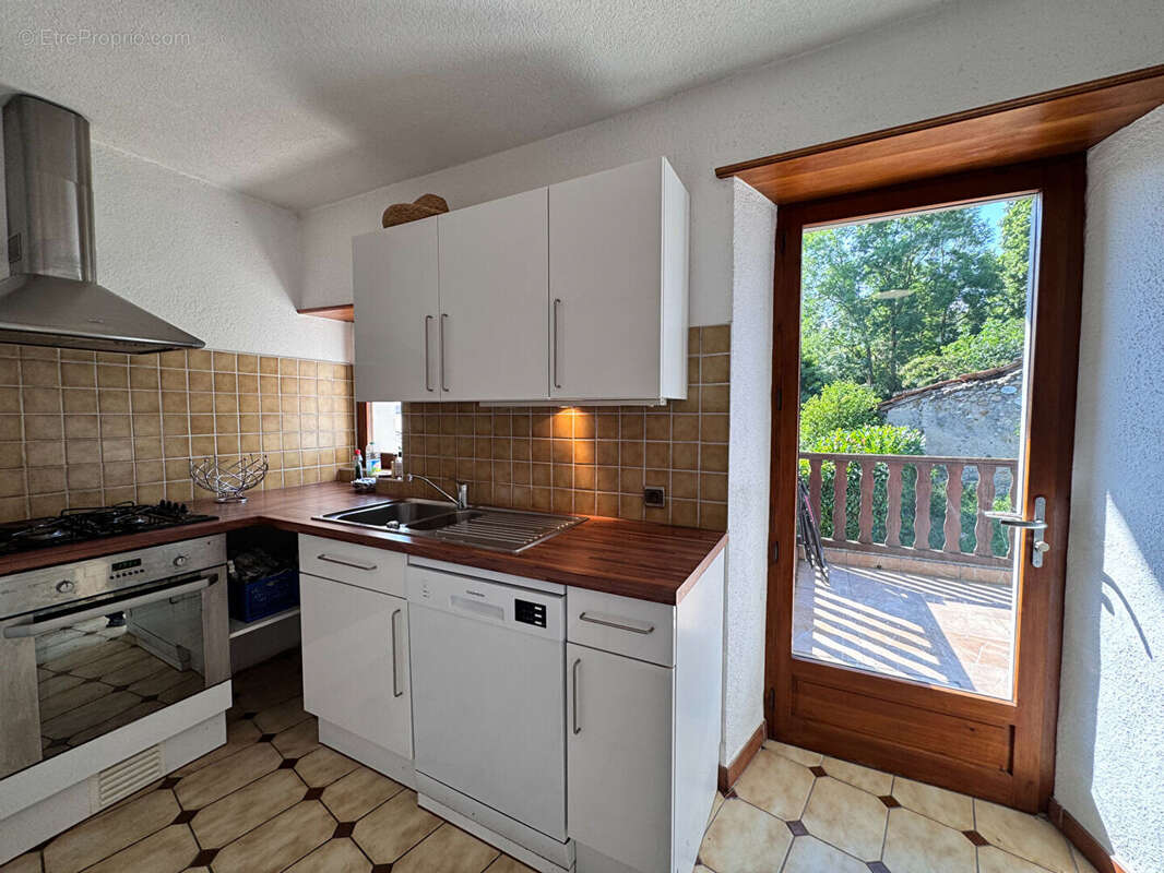 Maison à SAINT-JULIEN-EN-GENEVOIS