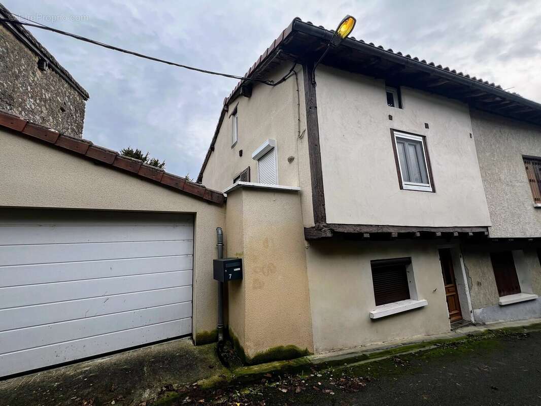 Maison à BELLAC