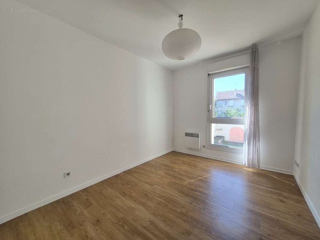 Appartement 46 m² à Reims  - photo 6