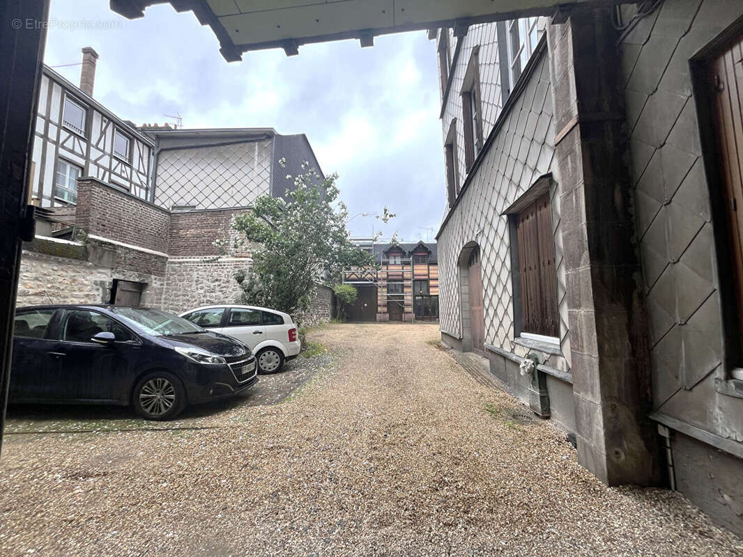 Local commercial 28m² à rouen - photo 4