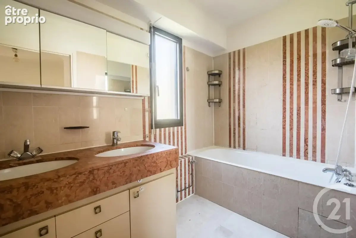 Appartement 3 pièces 71 m² à vendre à Nice (06000) - photo 8