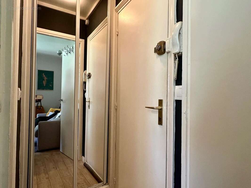 Appartement à PARIS-11E