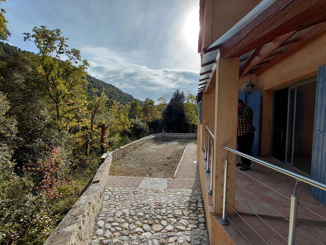 Appartement à L&#039;ESCARENE