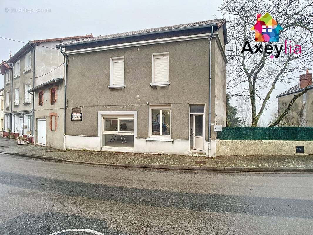 Maison à SAINT-MARTIN-D&#039;ESTREAUX