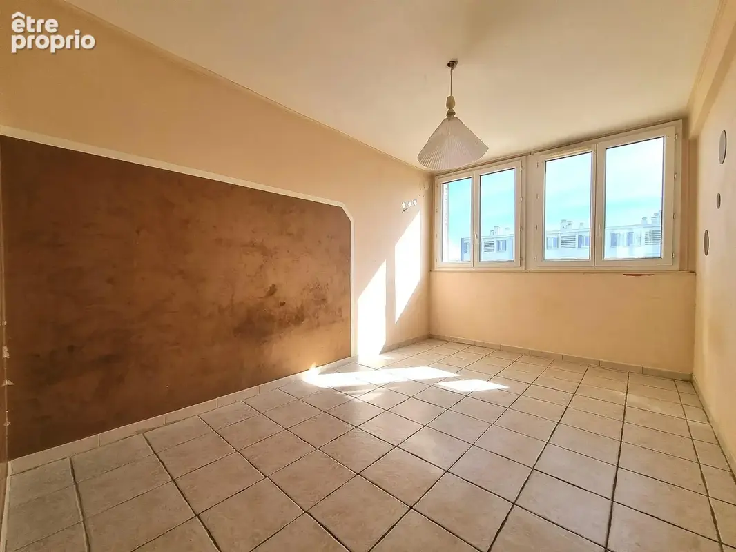 Appartement 3 pièces 61 m² à vendre à Saint-Priest (69800) - photo 4