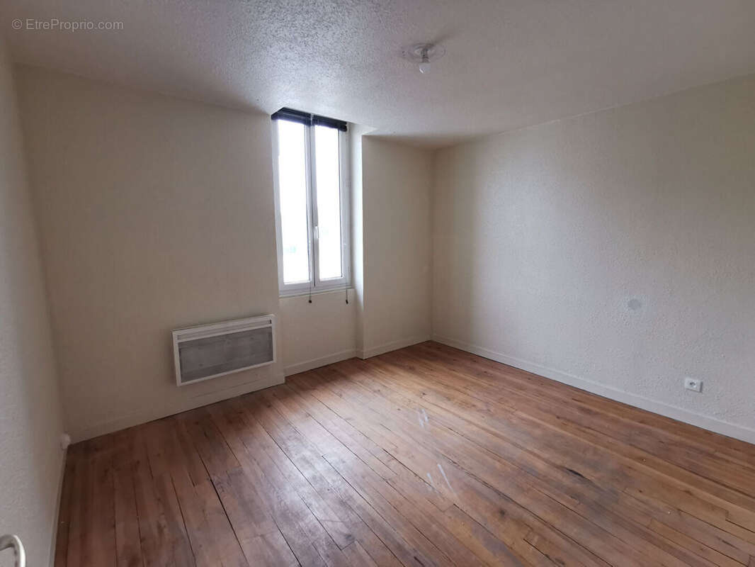 Commerce à PORTES-LES-VALENCE