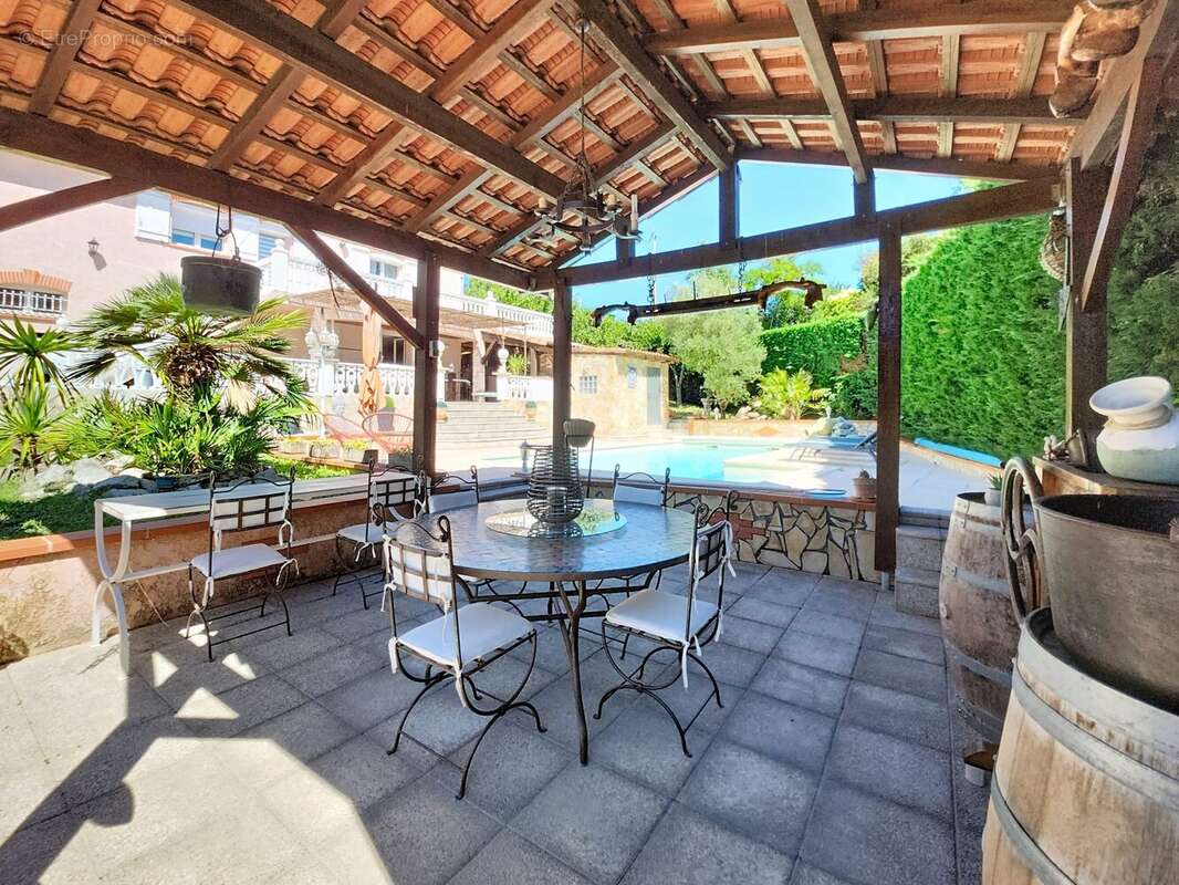 Maison à DREMIL-LAFAGE
