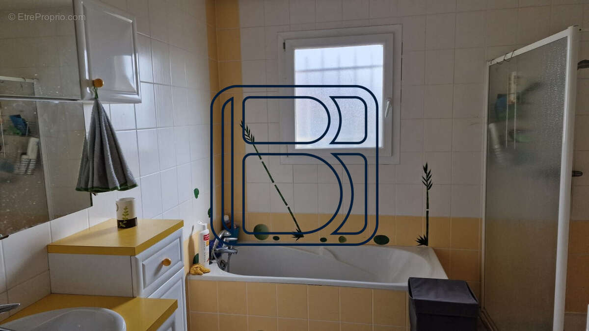 Maison à PONT-DU-CHATEAU