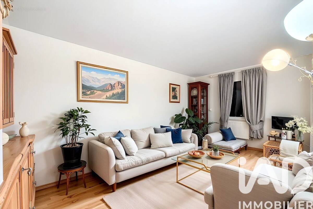 Photo 1 - Appartement à SAINT-FARGEAU-PONTHIERRY