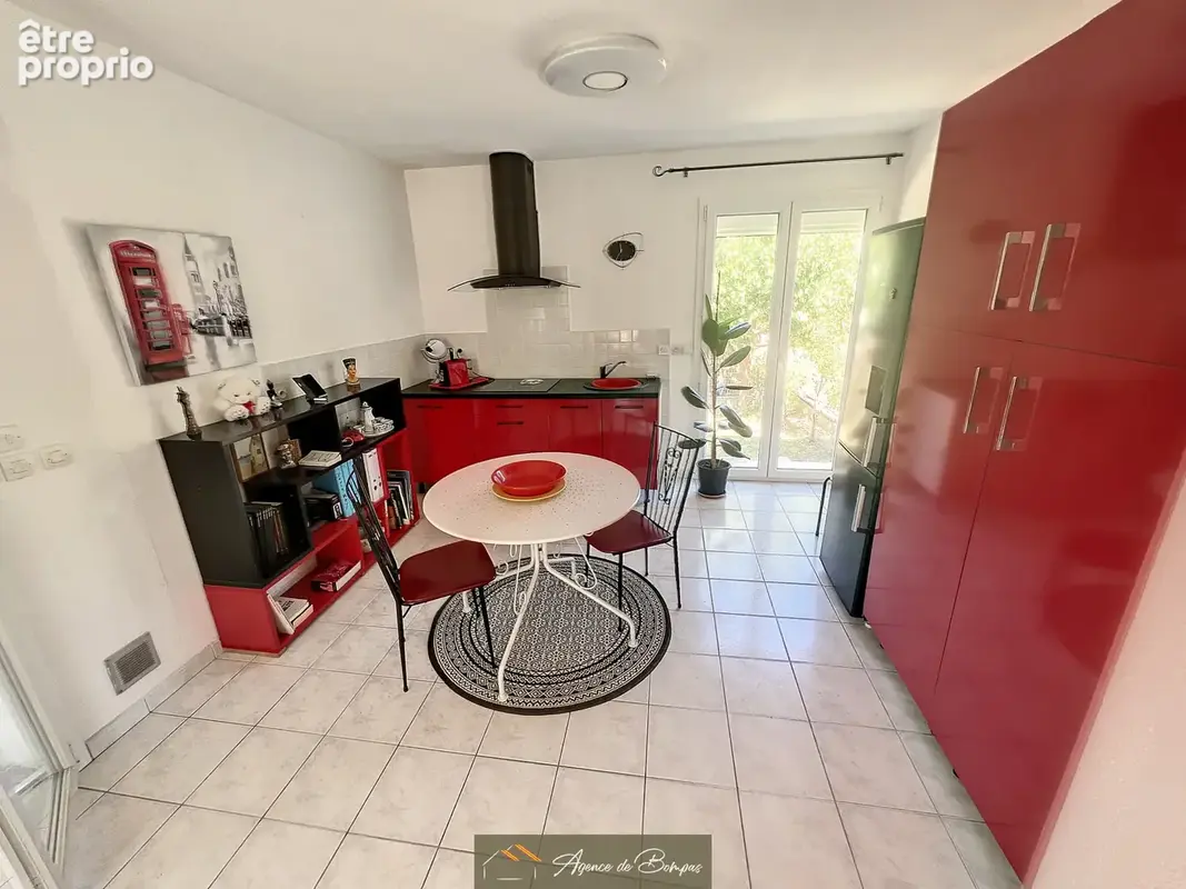 Villa 3 faces de type 4 -piscine - garage - jardin - photo 10