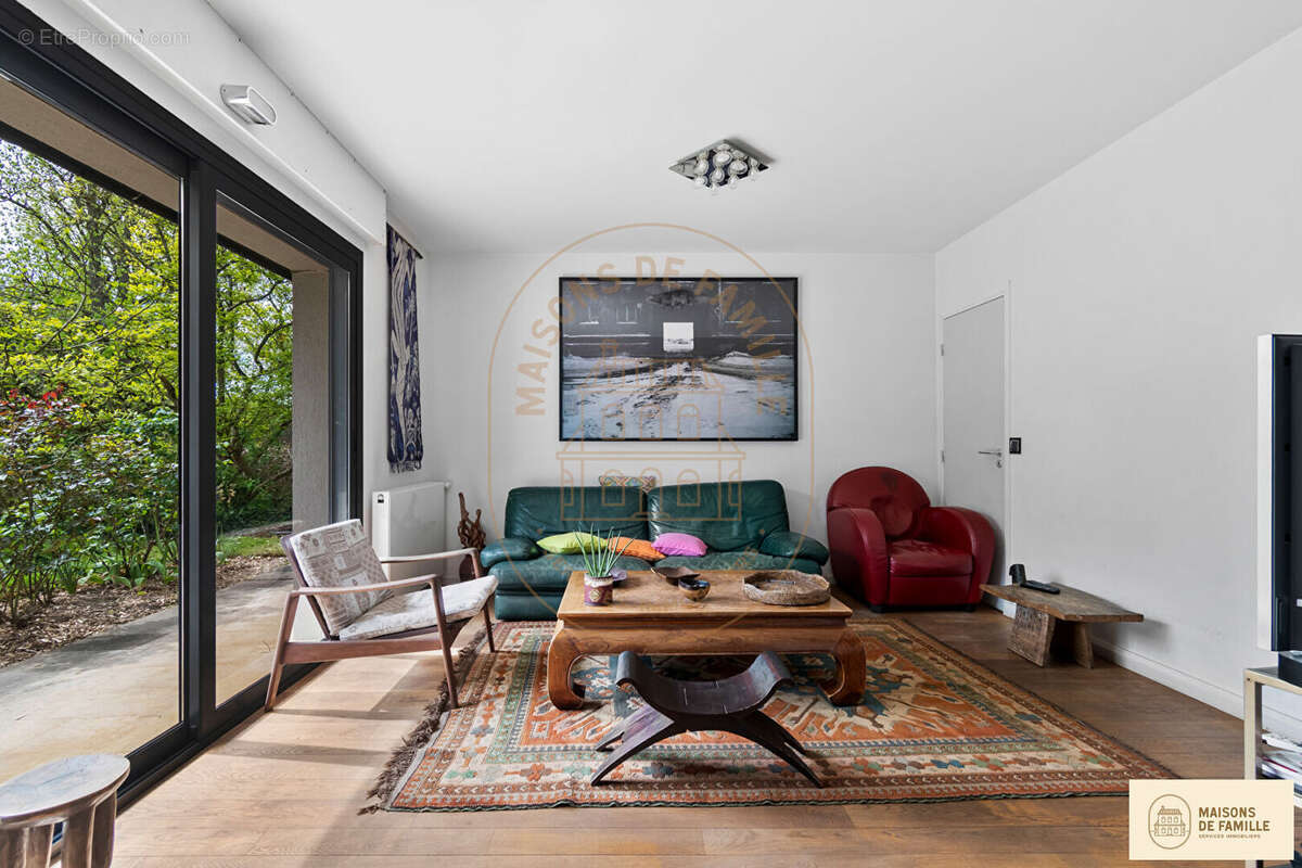 Maison à LA CELLE-SAINT-CLOUD