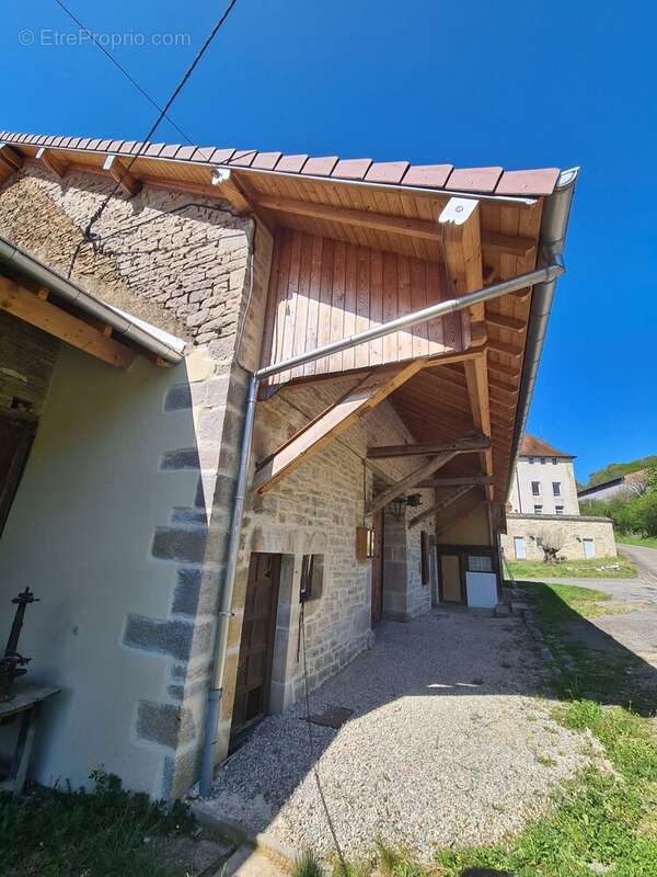 Maison à ETERNOZ