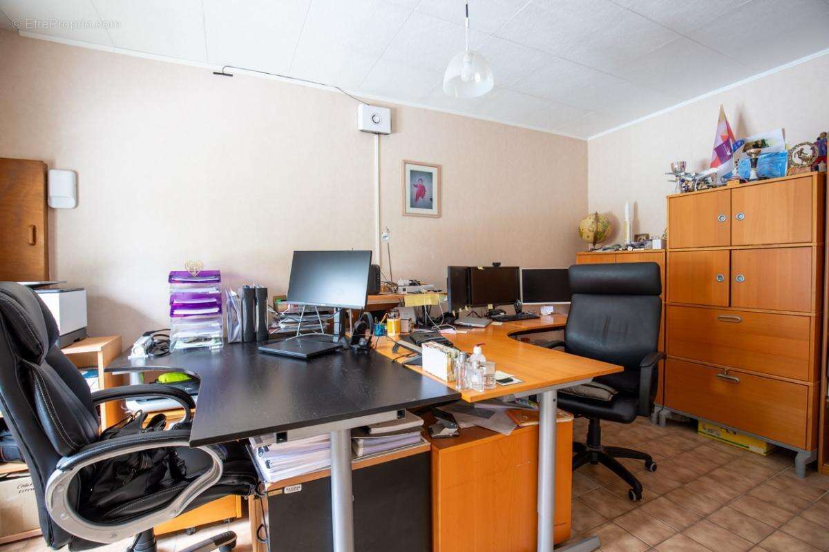 Maison à MONTALET-LE-BOIS