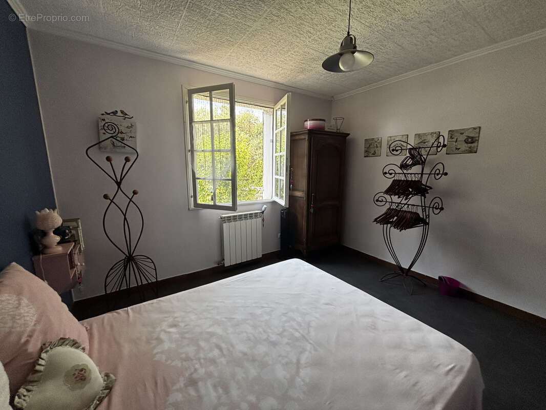 Proche pezenas -  maison independante de plain pied 3 chambres terrain 1345m2 grand terrain clos - photo 20