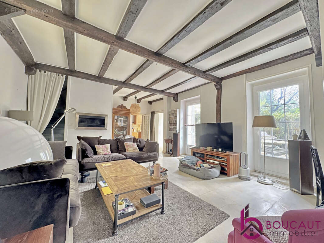 Maison à LE PLESSIS-ROBINSON