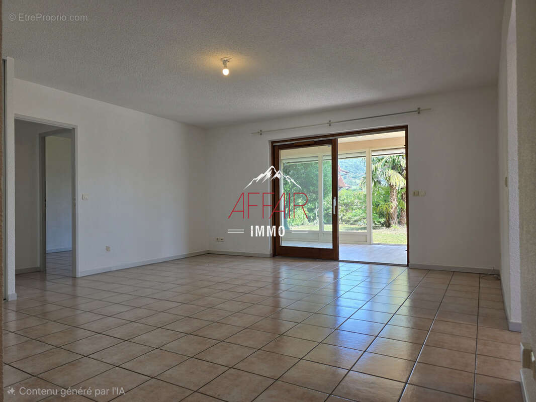 Appartement à CRANVES-SALES