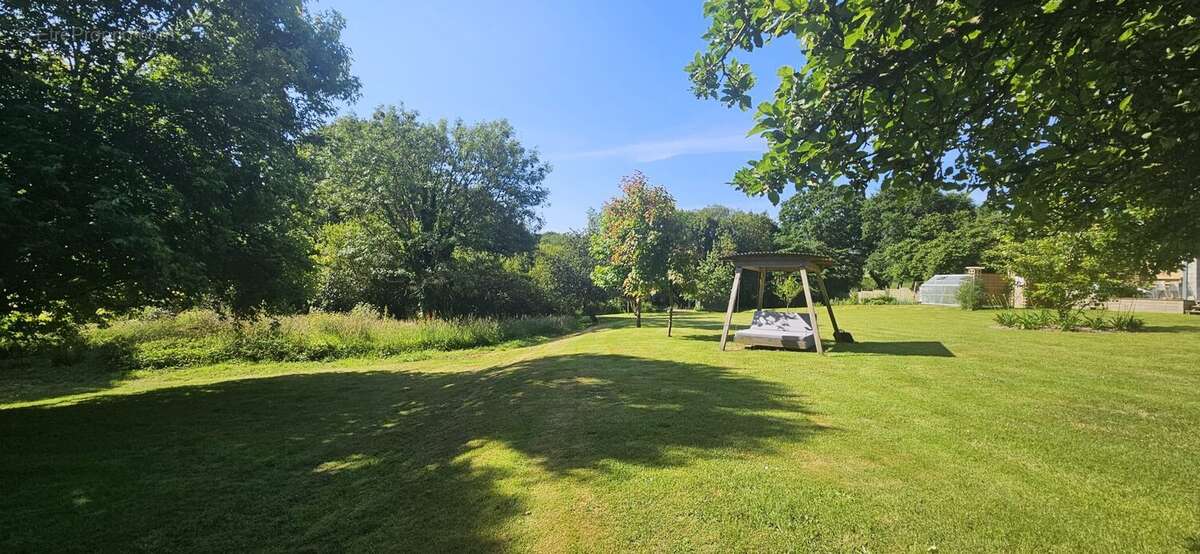 Maison à PLOUNEVEZ-MOEDEC