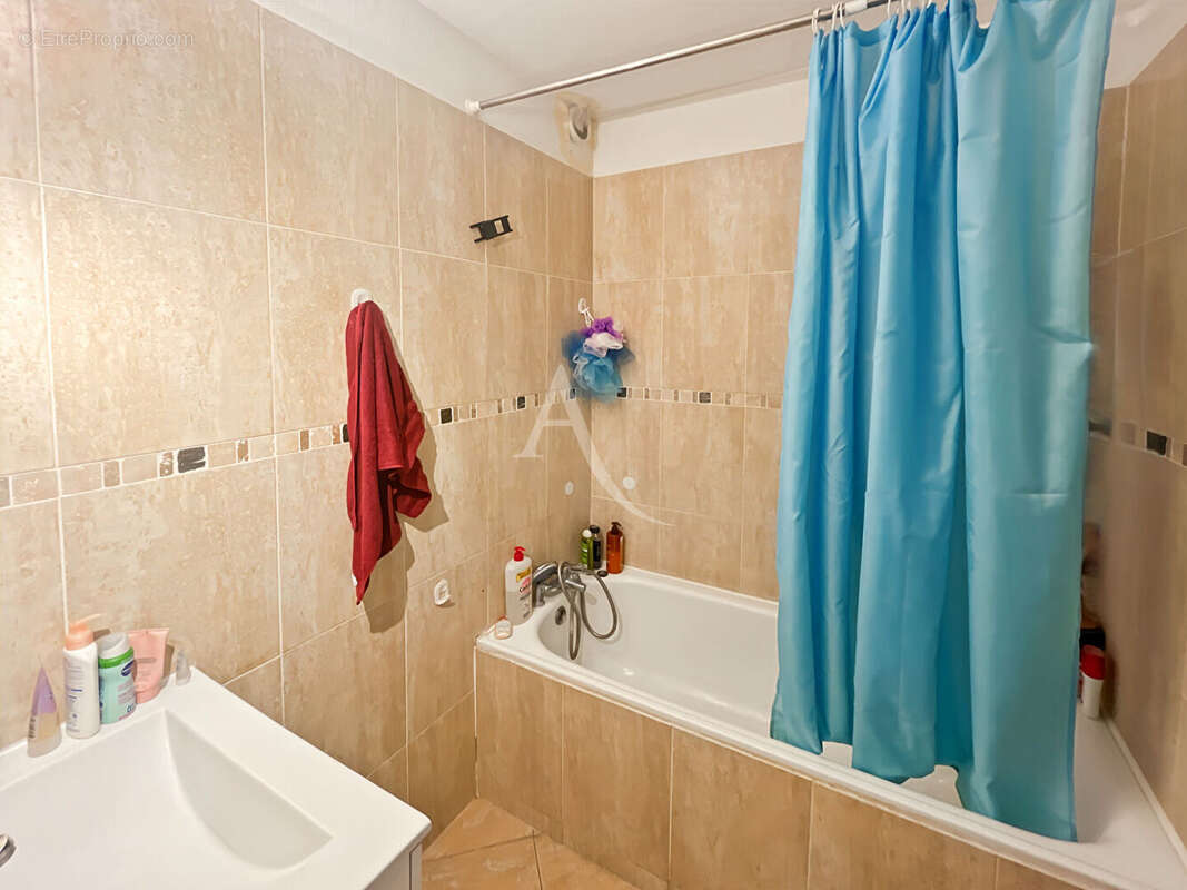 Appartement à LES MUREAUX