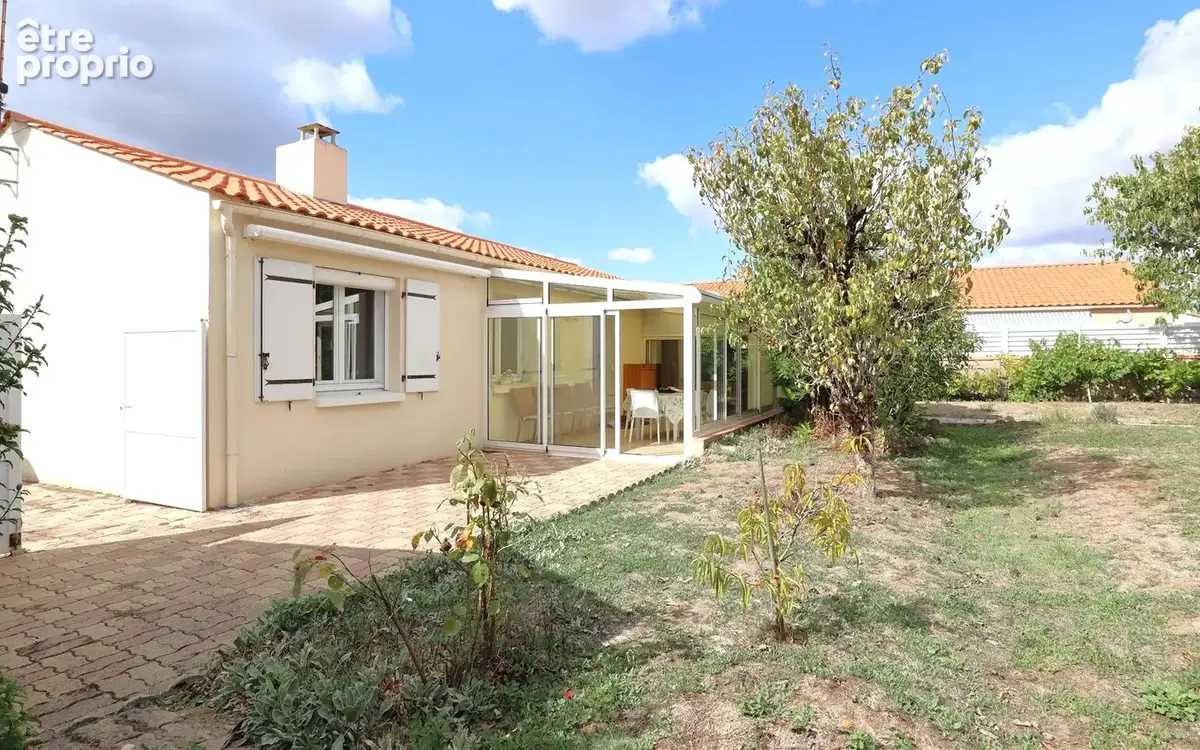 Au CALME d'une IMPASSE, maison de PLAIN-PIED offrant 110 m2 d'habitation - photo 13