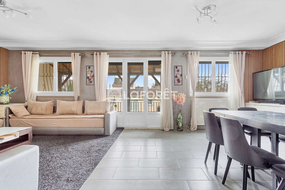 Maison à JUVISY-SUR-ORGE