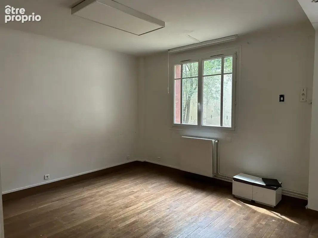 Appartement 1 pièce 37 m² à vendre à Suresnes (92150) - photo 2