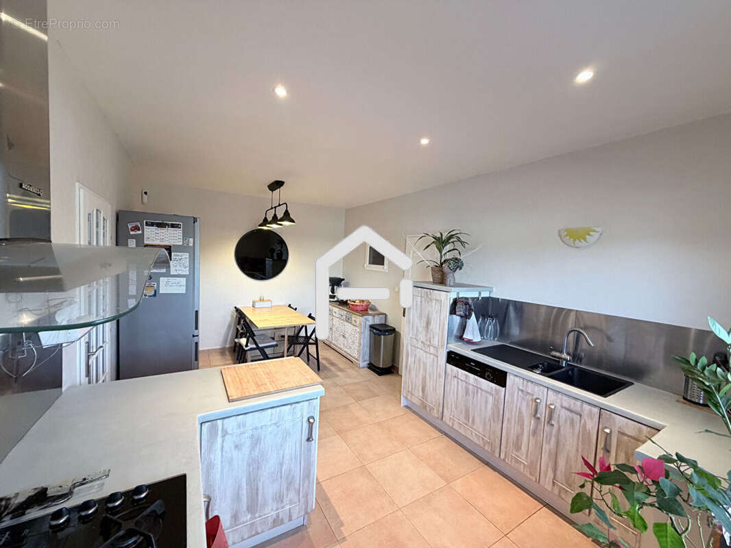 Maison 158 m² à Bonrepos-Sur-Aussonnelle  - photo 4