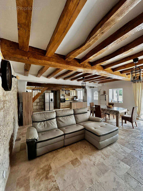 Maison à LA CHAPELLE-SUR-LOIRE