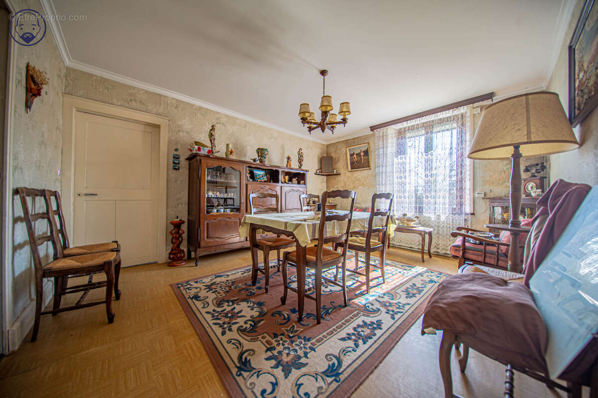 Appartement à VAUCOULEURS