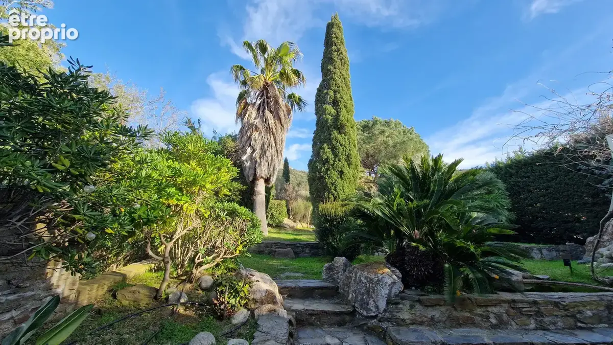 Villa d'exception avec 4 chambres et jardin paysagé - photo 13