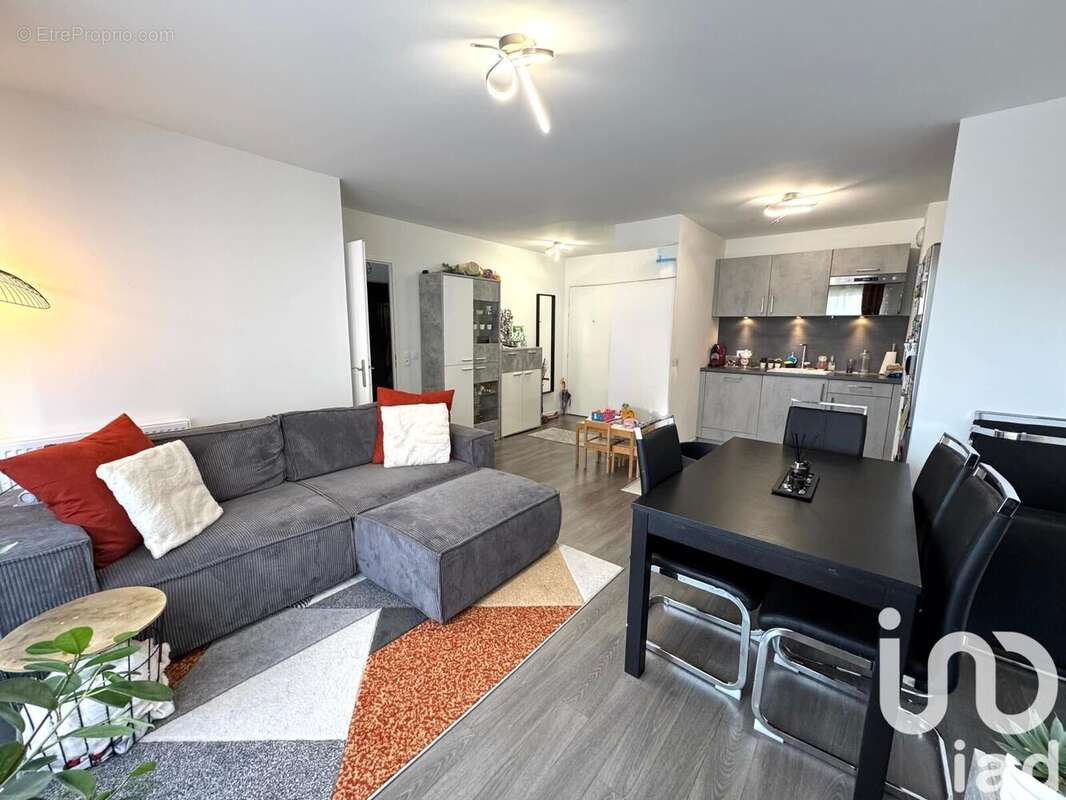 Photo 3 - Appartement à VIRY-CHATILLON