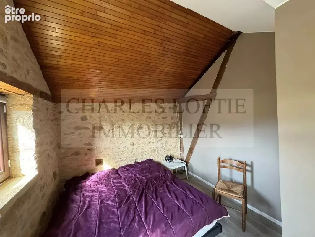 Charmante maison en pierre, grangette sur un plus de 2,5 ha de terrain - photo 8