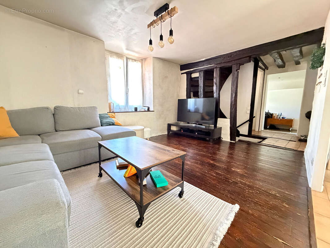 Appartement à LA VILLE-DU-BOIS