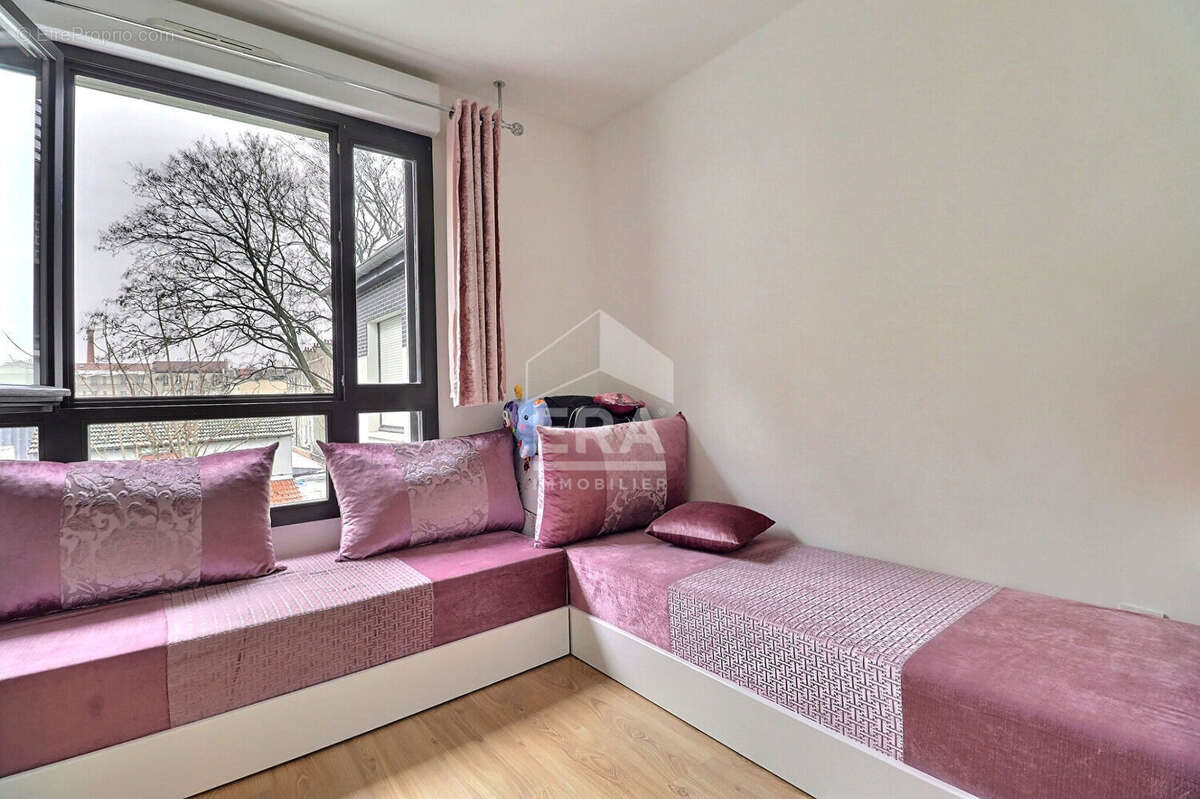 Appartement à AUBERVILLIERS