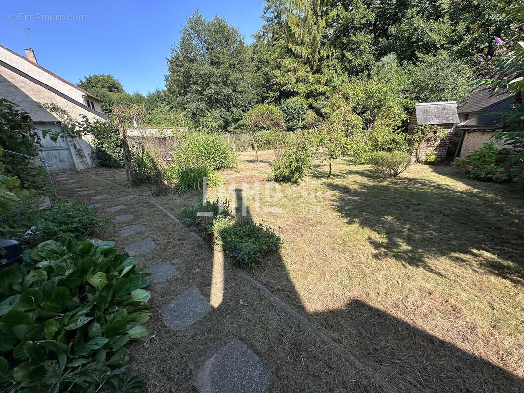 Maison à COURDEMANCHE