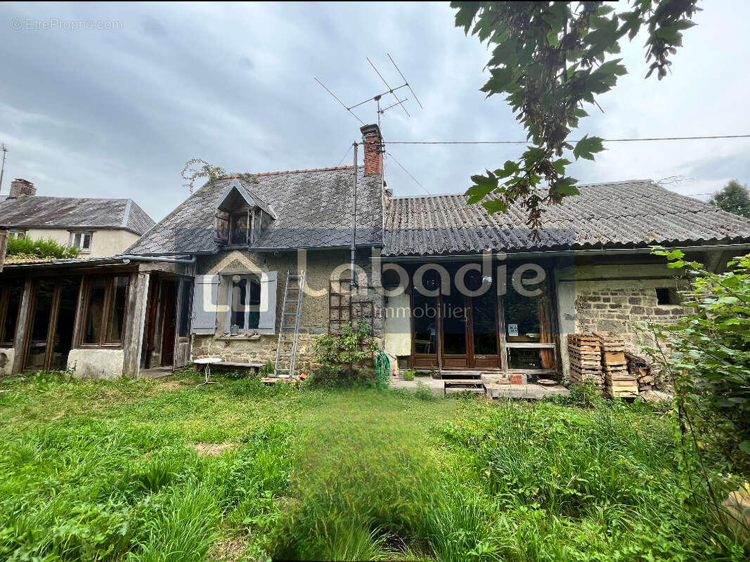 Maison à SAINT-VIGOR-DES-MONTS