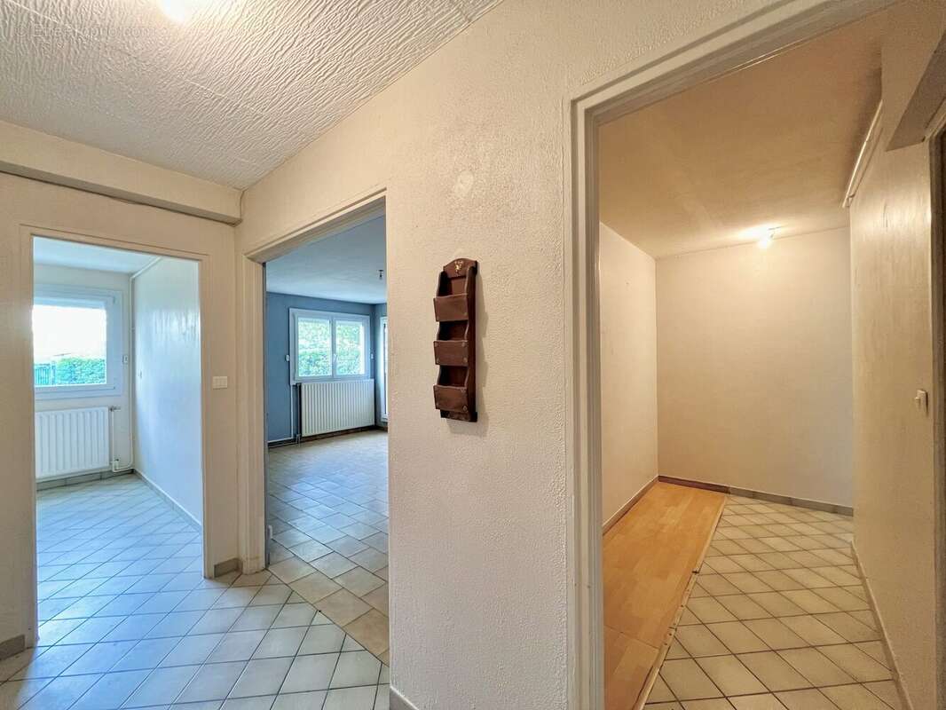 Appartement à DECINES-CHARPIEU